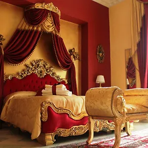 La Dolce - Luxury House Frühstückspension